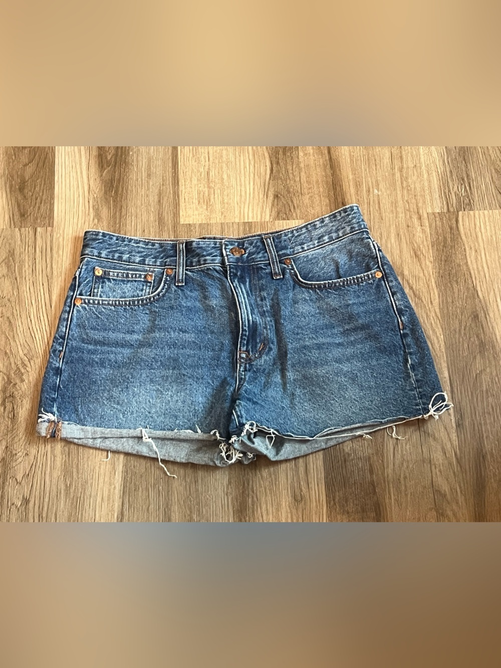 Madewell Relaxed Denim Shorts in Size 29